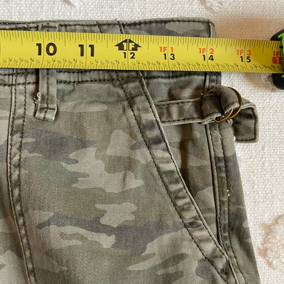 Anthropologie Green Cargo Utility Cropped Camo Pants Relaxed Casual - Picture 11 of 12